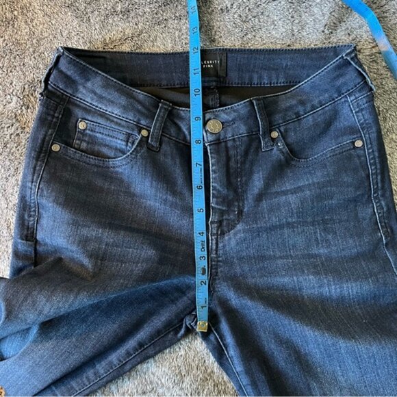 Celebrity Pink Fray Ankle Mid-Rise Soft Stretchy Skinny Jeans - Picture 8 of 13